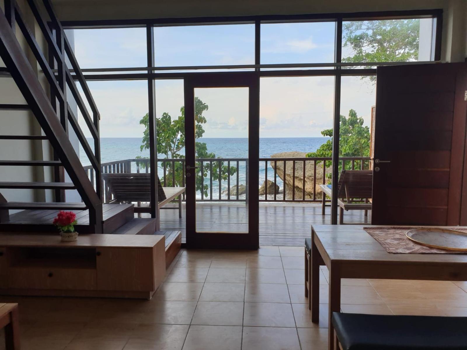 Resort Freddies Santai Sumurtiga